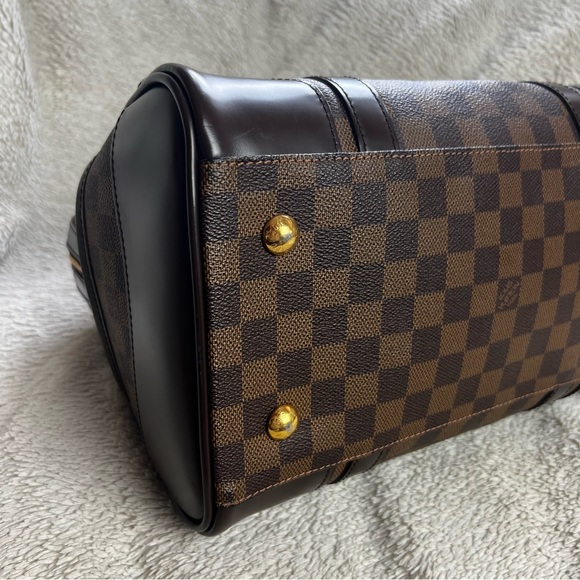 LOUIS VUITTON Berkley Bag - Picture 10 of 13